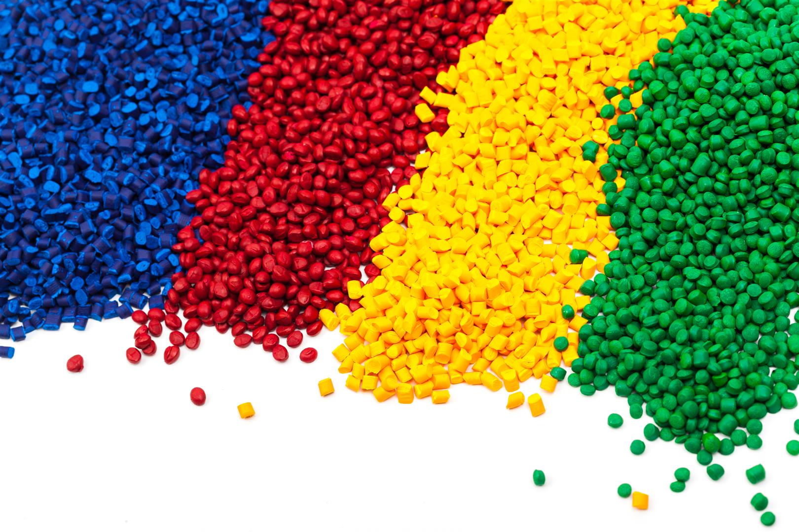 tinted plastic granulate for injection moulding process